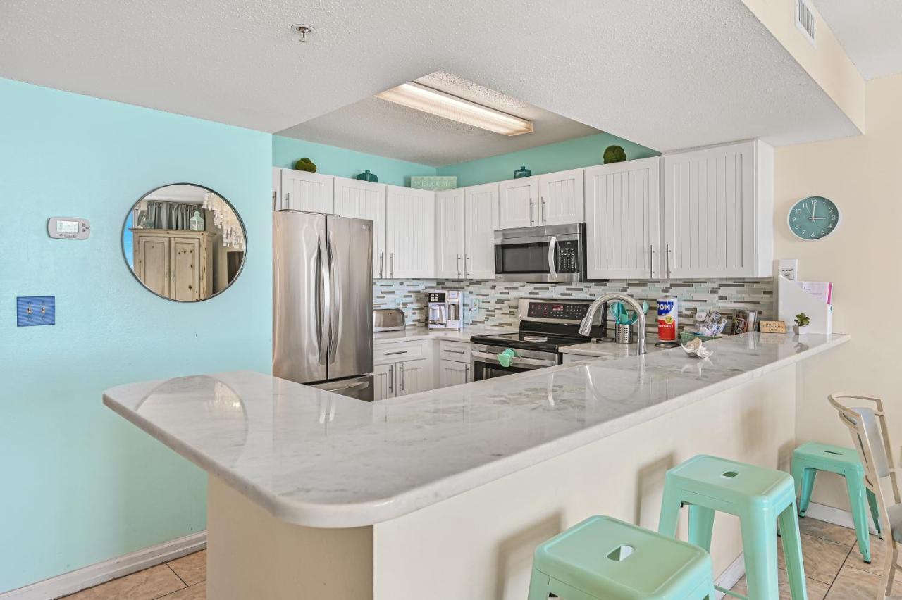 Pelican Beach Resort Rentals Destin Exterior photo