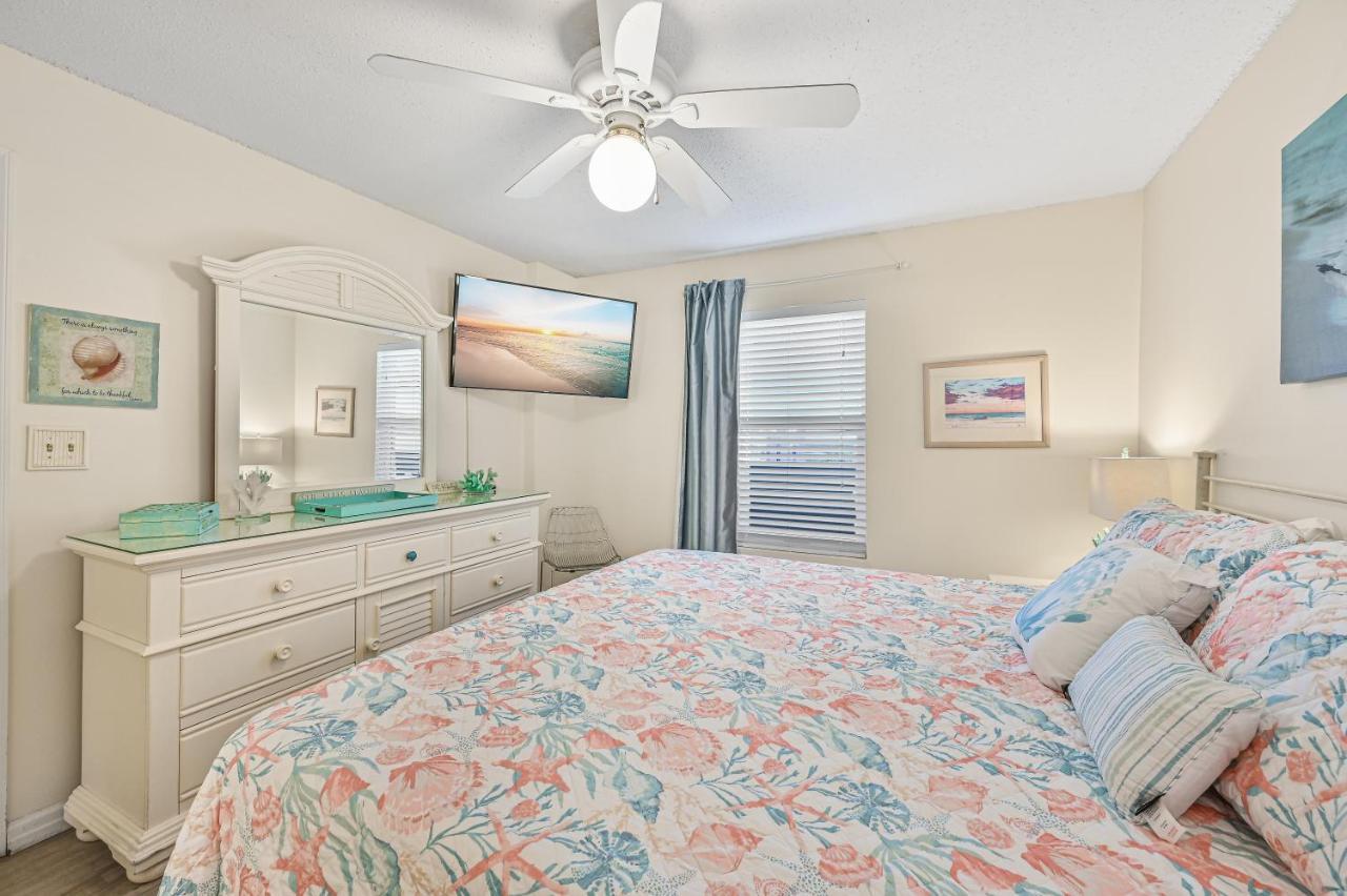 Pelican Beach Resort Rentals Destin Exterior photo